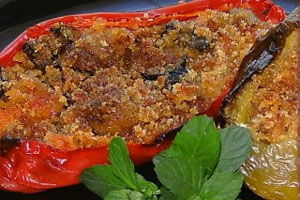 Peperoni ripieni con orzo speziato